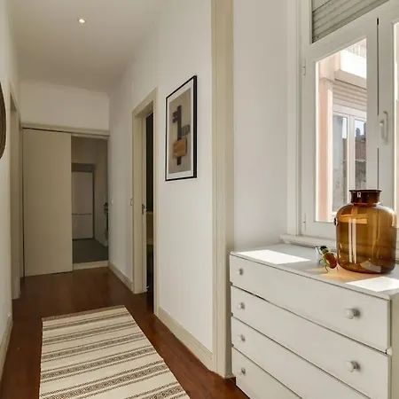 Well Design 2 Bedroom In Santos アパート